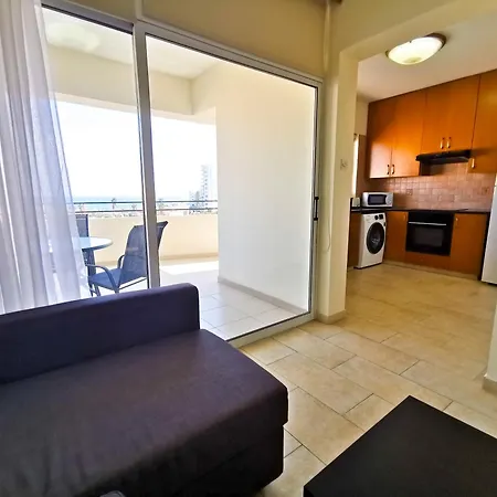 License To Chill Apartment